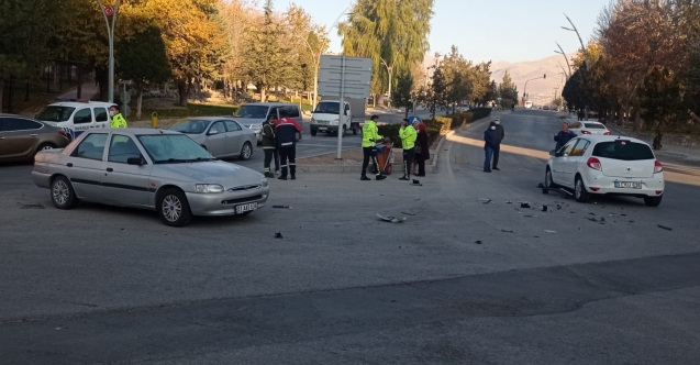 Bor terminal kavşağında kaza