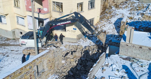Kale projesinde yıkım başladı
