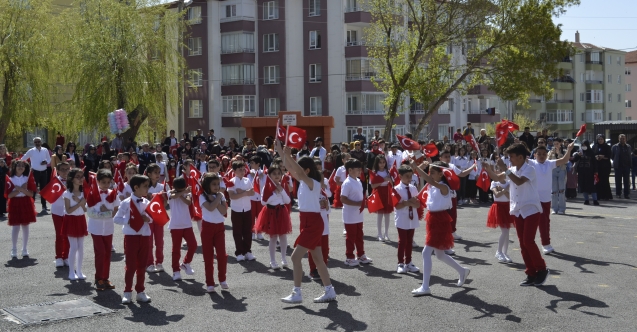 23 NİSAN COŞKUSU