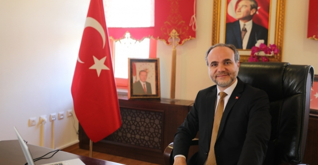 REKTÖR USLU’DAN MEVLİD KANDİLİ MESAJI