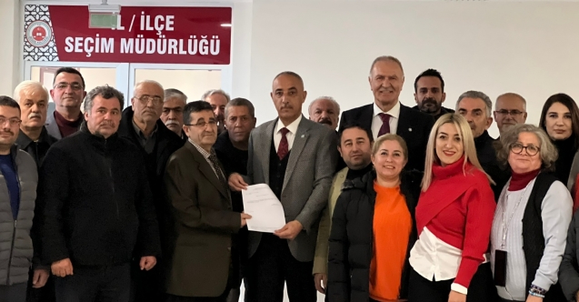 İYİ PARTİ İL BAŞKANI İBRAHİM UZUN MAZBATASINI ALDI