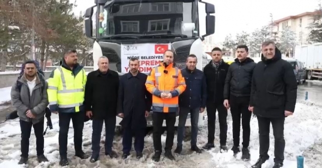 NİĞDE’DEN TOPLANAN YARDIMLAR TIRLARLA DEPREM BÖLGESİNE GÖNDERİLDİ