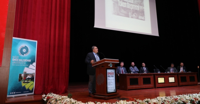 ÜNİVERSİTEDE "DEPREMLERE DİRENÇLİ TOPLUM" KONFERANSI