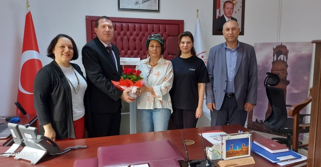 YAZAR ÜLKÜ DEMİRAY'A TECİMER'DEN TEBRİK