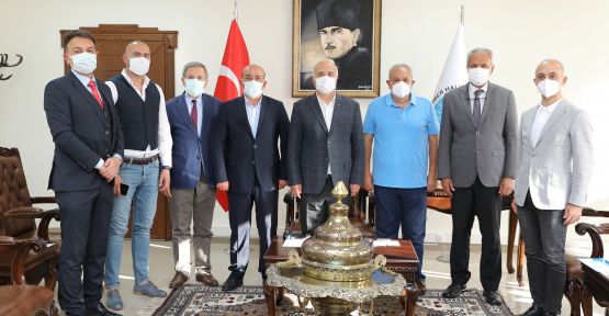 Ayhan Şahenk Vakfından Üniversiteye Ziyaret