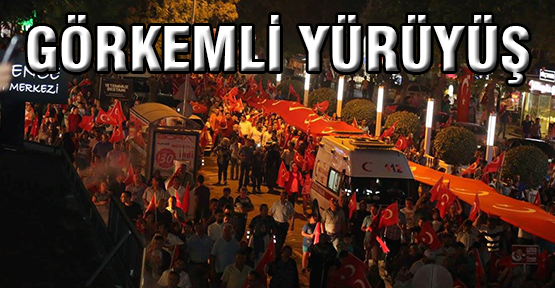 Binlerce Niğdeli 200 Metrelik Dev Türk Bayrağıyla Yürüdü