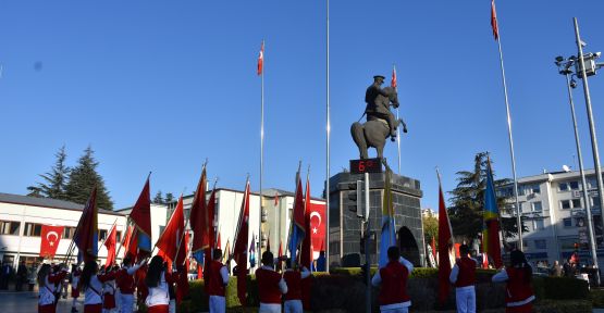 Ulu Önder Niğde'de Özlemle Anıldı
