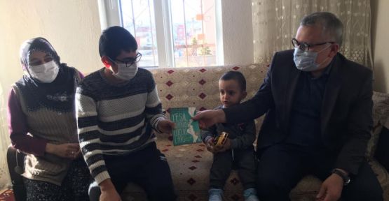 Vali Şimşek’ten Hafta Sonu Çat Kapı Ev Ziyareti